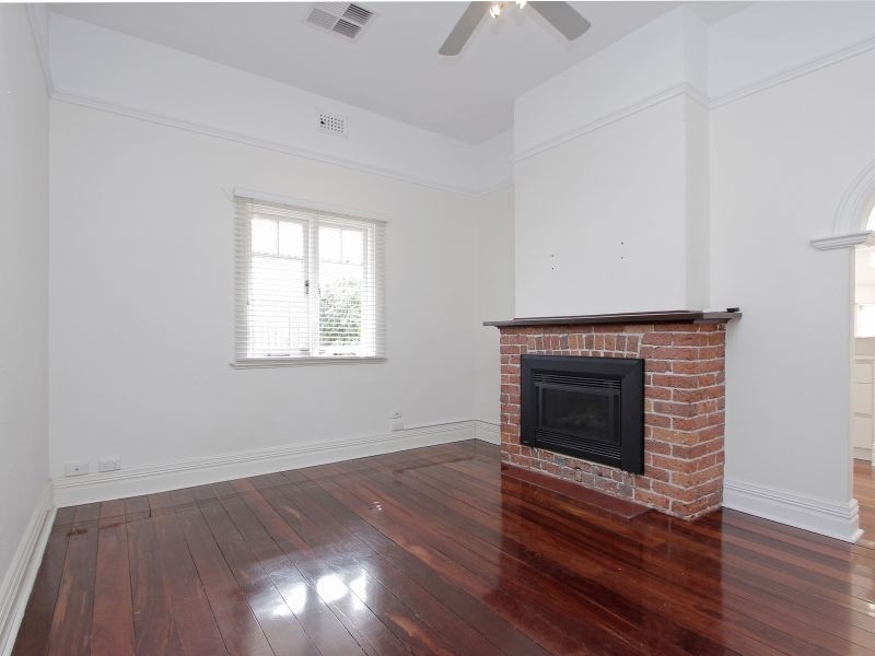 122 Stuart Street, Inglewood WA 6052