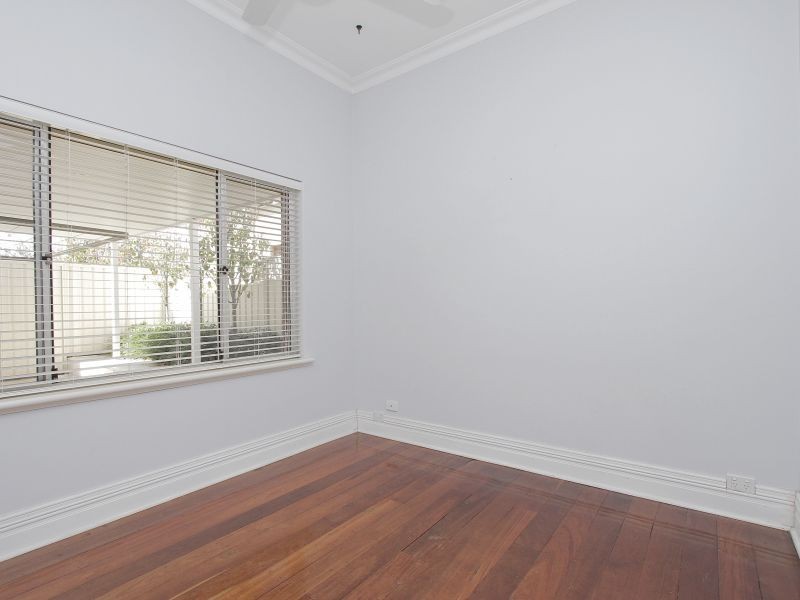 122 Stuart Street, Inglewood WA 6052