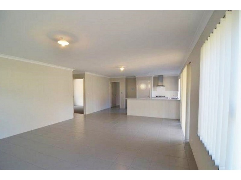 211A Wharf Street, Queens Park WA 6107