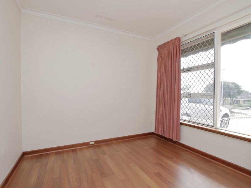 72 Davies Crescent, Kardinya WA 6163