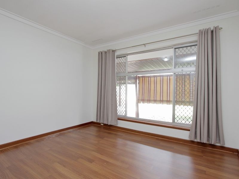 72 Davies Crescent, Kardinya WA 6163