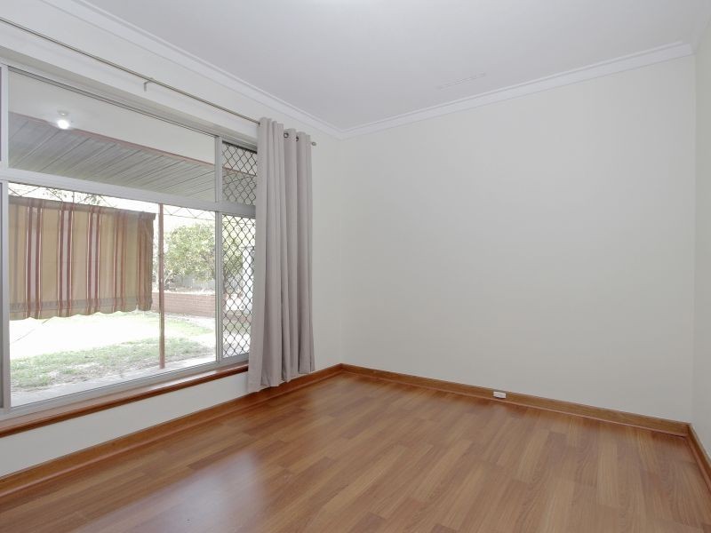 72 Davies Crescent, Kardinya WA 6163