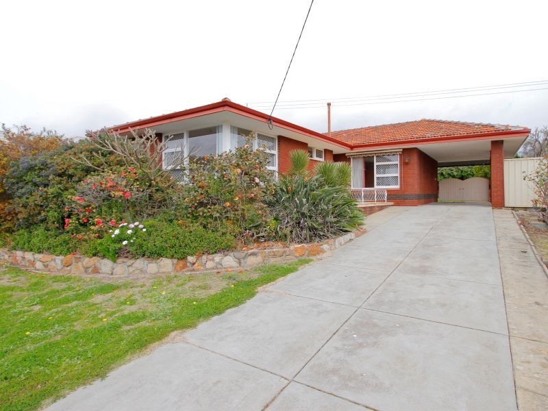 72 Davies Crescent, Kardinya WA 6163