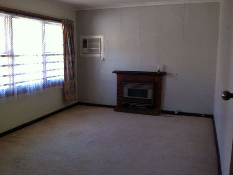 8 Beaconsfield Street, St James WA 6102
