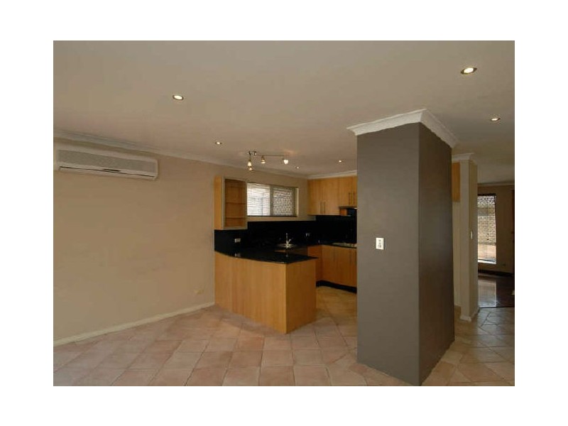 11/20 Alday Street, St James WA 6102