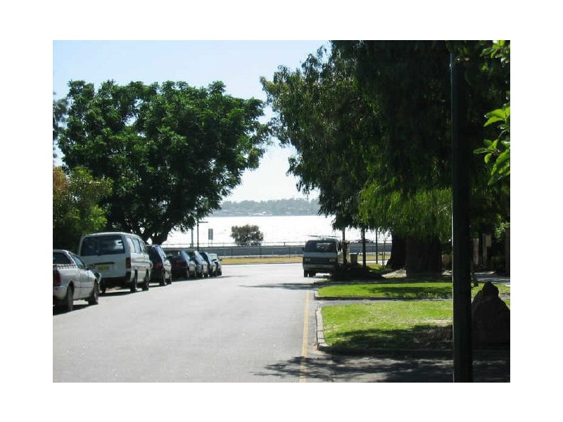 11/10 Gardner Street, Como WA 6152