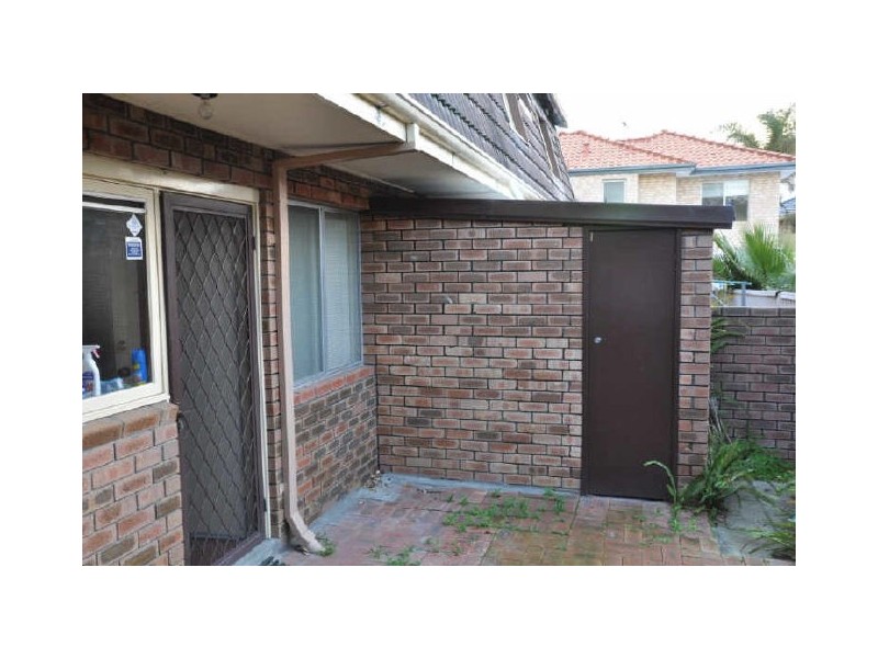 11/10 Gardner Street, Como WA 6152