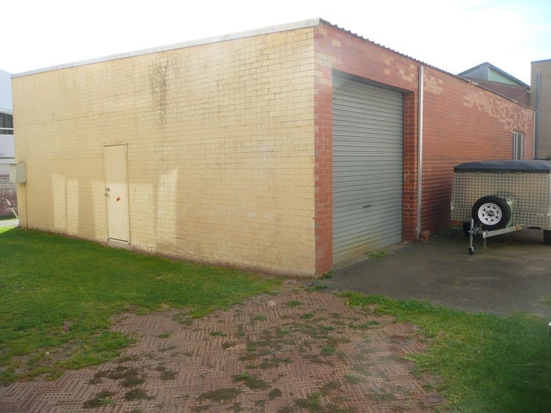 18 Twickenham Road, Burswood WA 6100