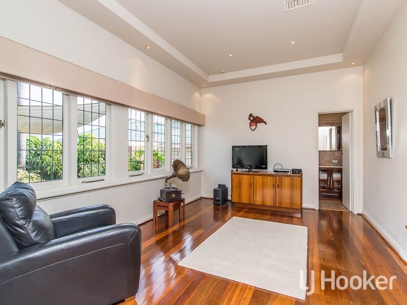 5 Klem Avenue, Manning WA 6152