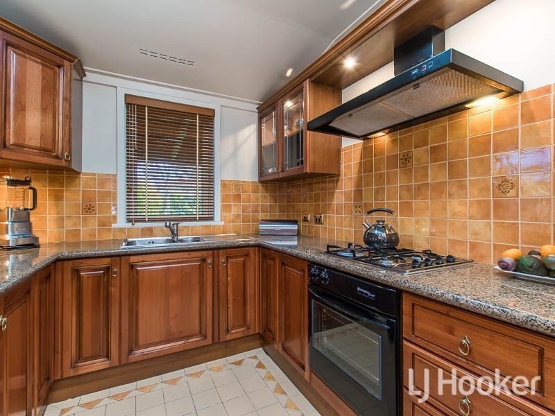 5 Klem Avenue, Manning WA 6152