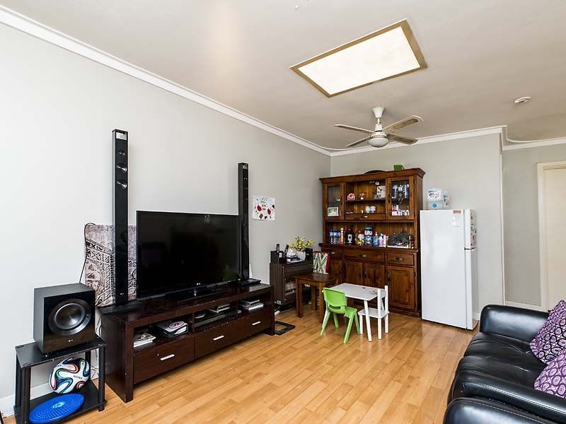 17B Temby Street, Beckenham WA 6107