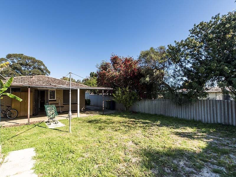 17B Temby Street, Beckenham WA 6107