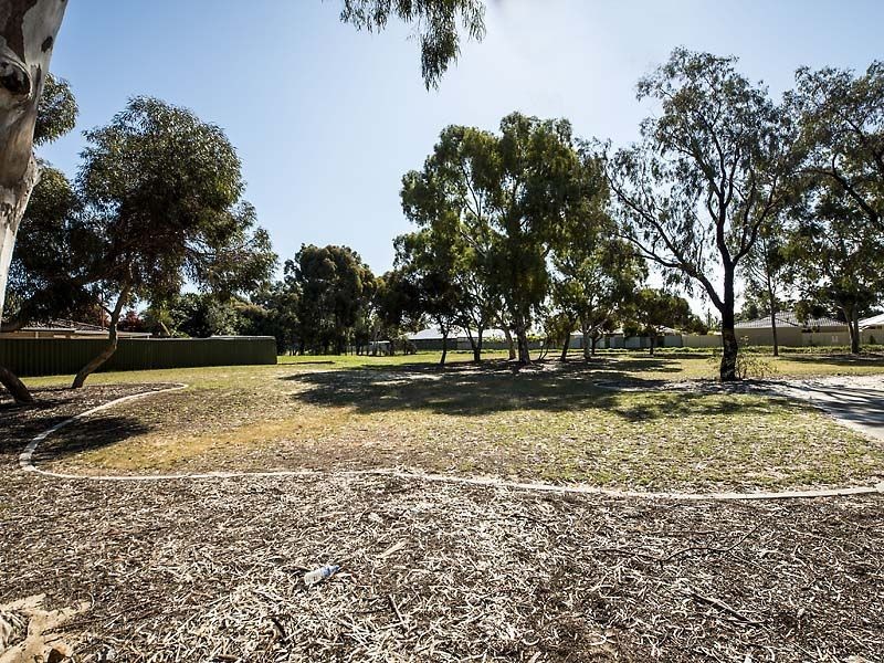 17B Temby Street, Beckenham WA 6107