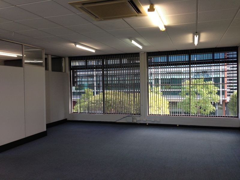 8 Oswald Street, Victoria Park WA 6100