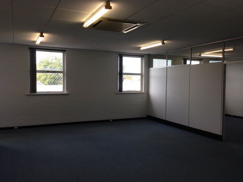 8 Oswald Street, Victoria Park WA 6100