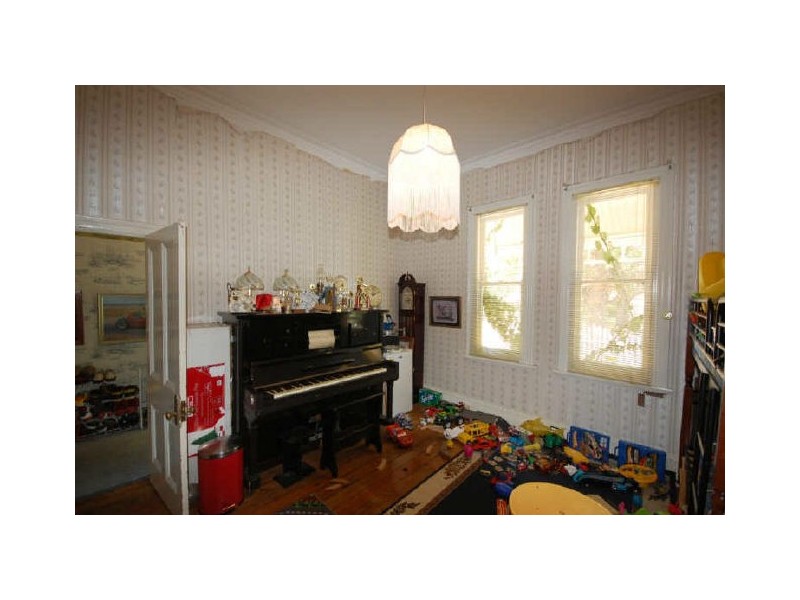 55 Gloucester Street, Victoria Park WA 6100