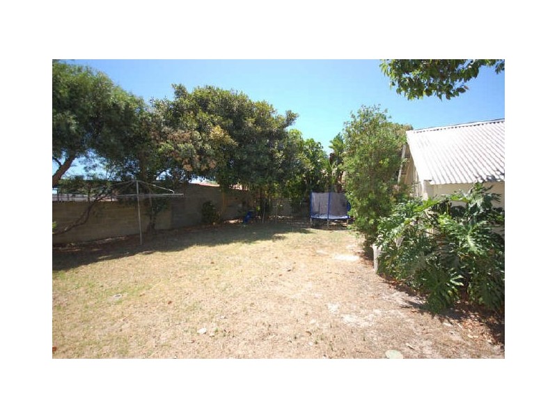 55 Gloucester Street, Victoria Park WA 6100