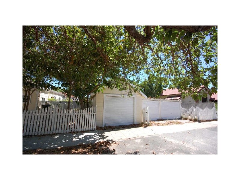 55 Gloucester Street, Victoria Park WA 6100