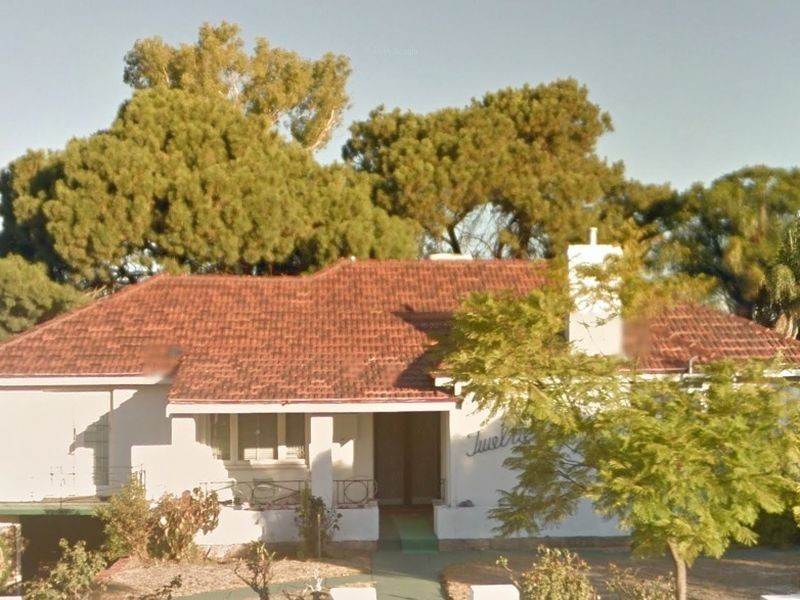 12 Leichardt Street, St James WA 6102