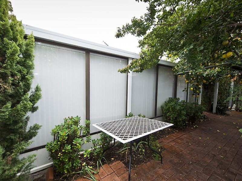 8/9 Manley Street, Cannington WA 6107