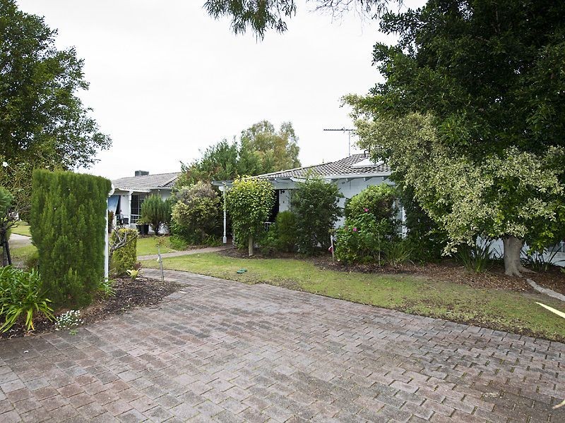 8/9 Manley Street, Cannington WA 6107