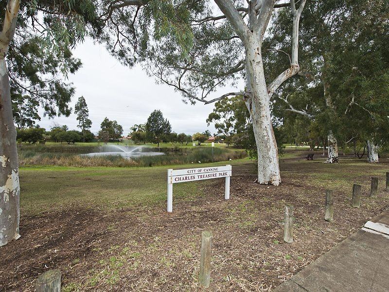 8/9 Manley Street, Cannington WA 6107