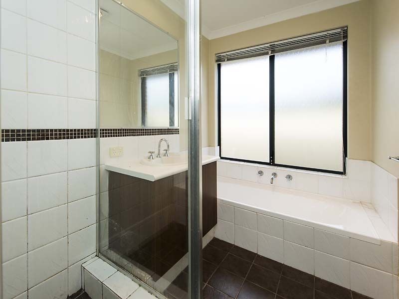 33A Wyndham Street, St James WA 6102