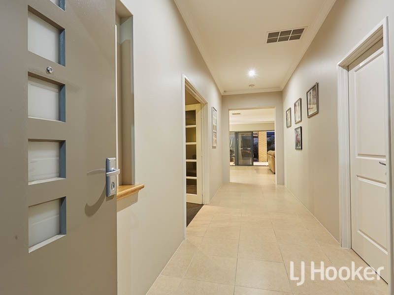 77 Copperback Circle, Huntingdale WA 6110