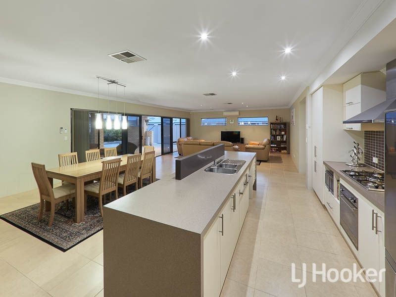 77 Copperback Circle, Huntingdale WA 6110