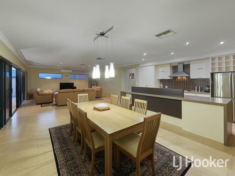 77 Copperback Circle, Huntingdale WA 6110