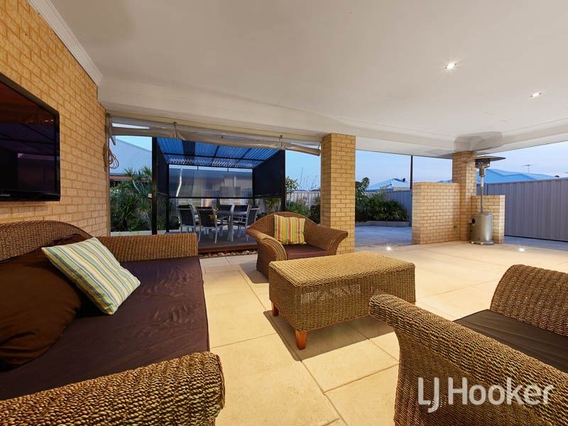 77 Copperback Circle, Huntingdale WA 6110