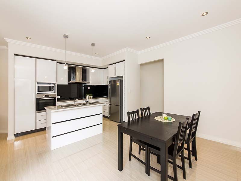 42B St Albans Road, Nollamara WA 6061
