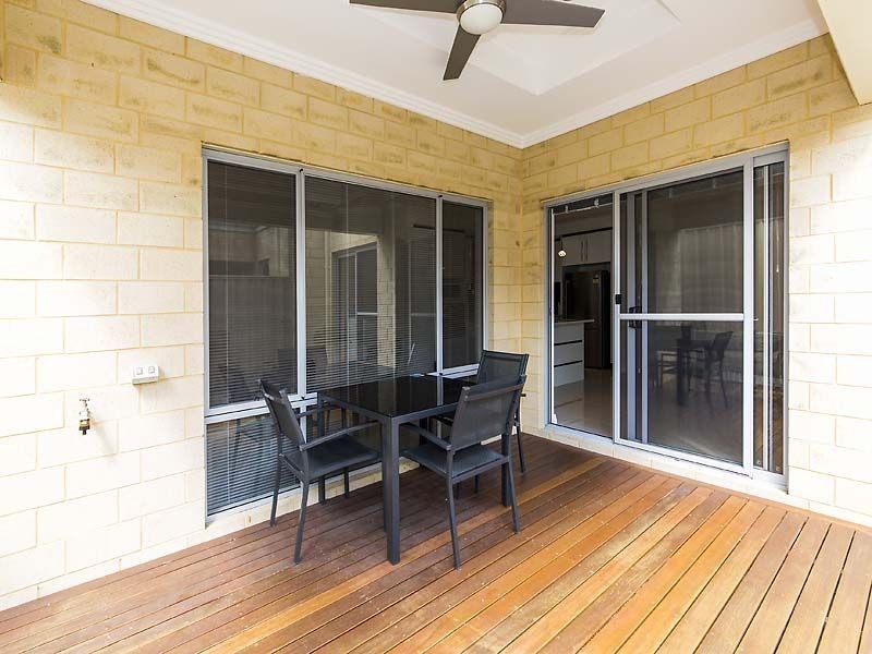 42B St Albans Road, Nollamara WA 6061