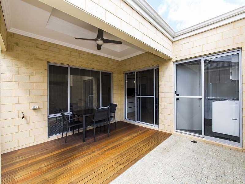 42B St Albans Road, Nollamara WA 6061