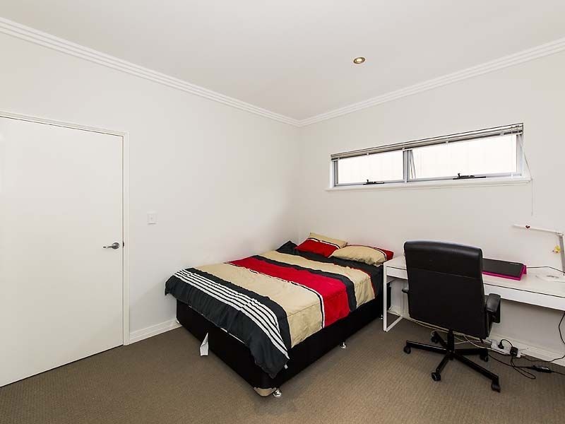 42B St Albans Road, Nollamara WA 6061