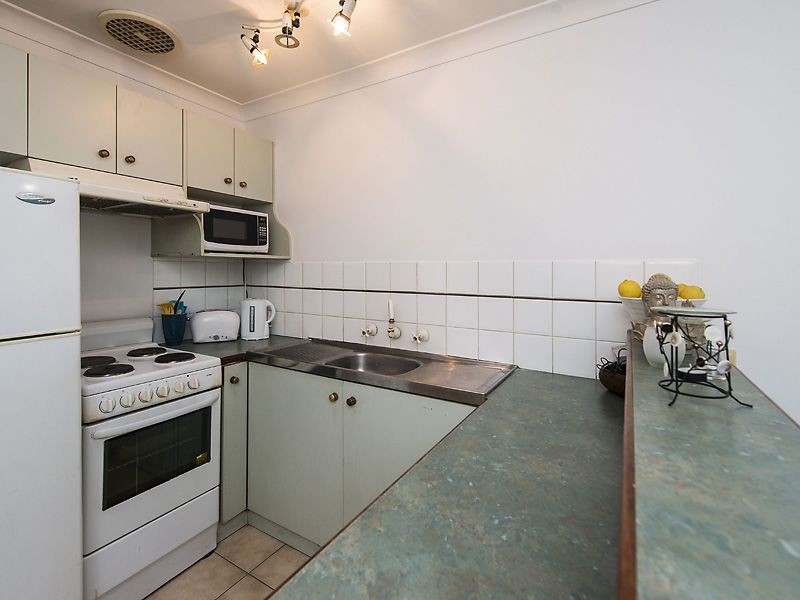 37 Eudanda Place, Cannington WA 6107