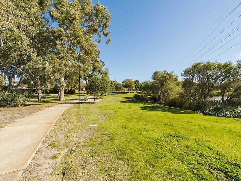 37 Eudanda Place, Cannington WA 6107
