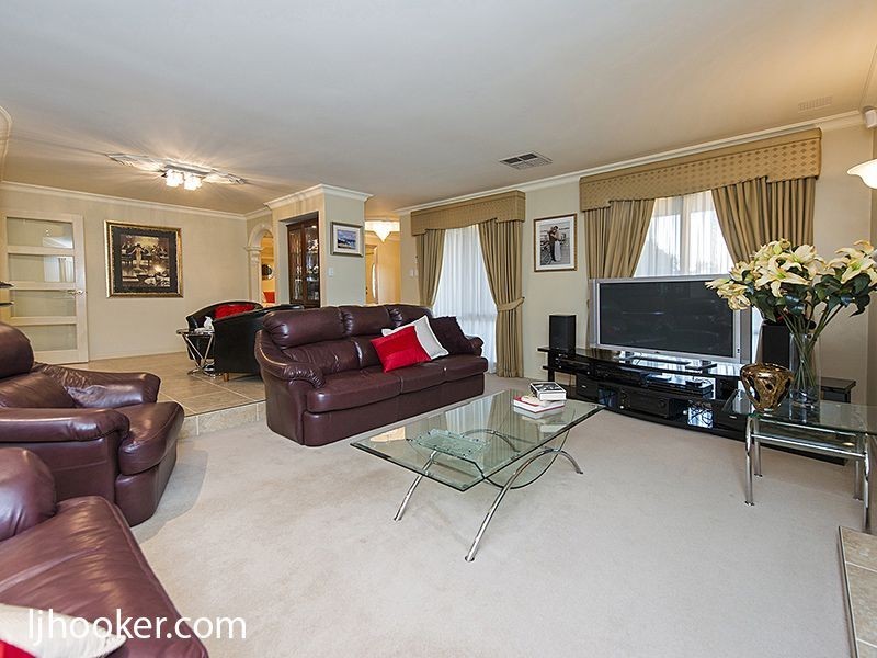 25 Marcus Avenue, Booragoon WA 6154