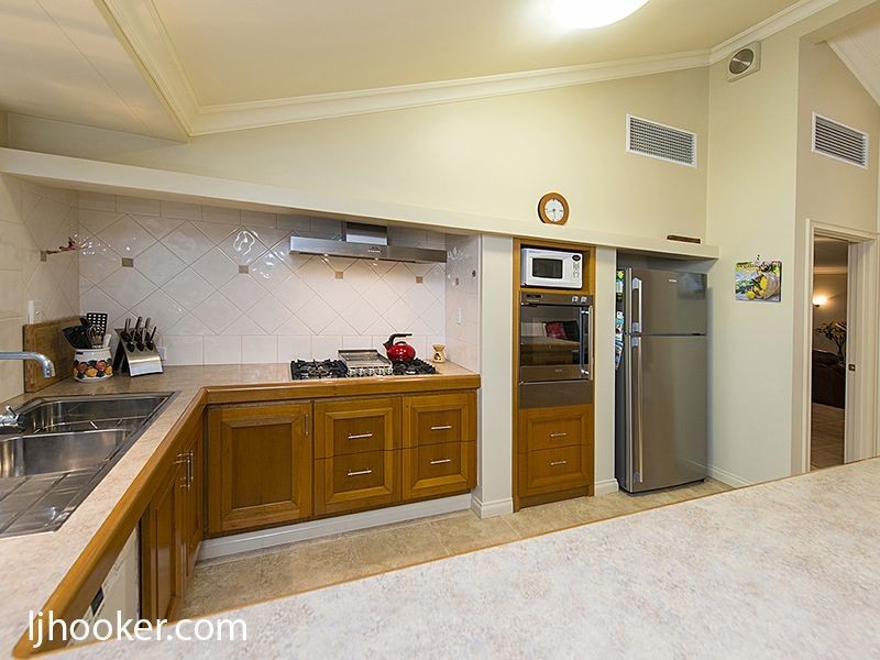25 Marcus Avenue, Booragoon WA 6154