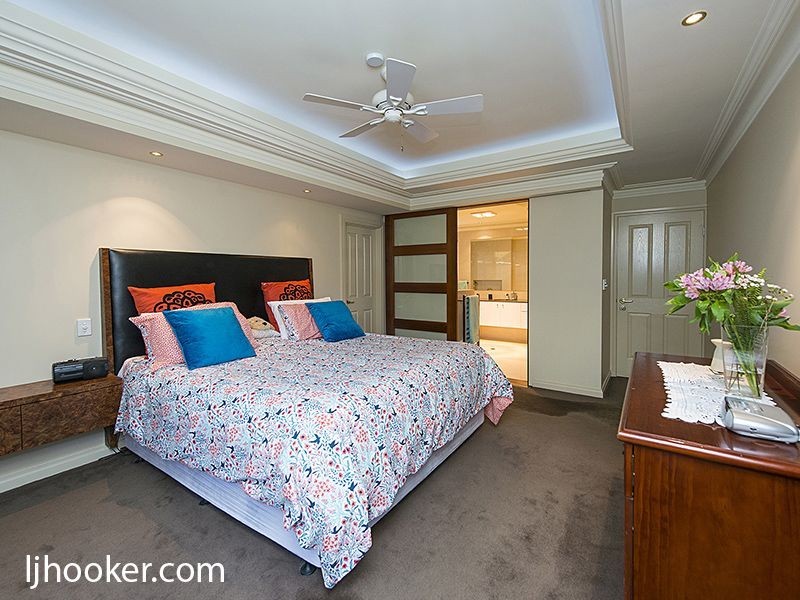 25 Marcus Avenue, Booragoon WA 6154