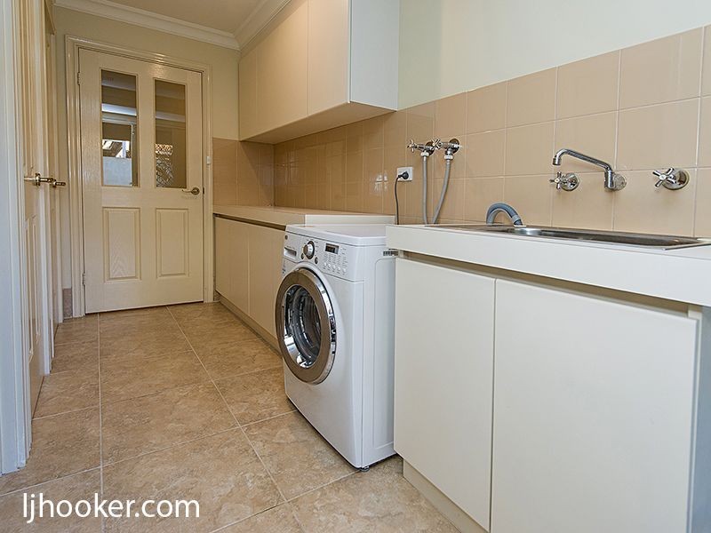 25 Marcus Avenue, Booragoon WA 6154