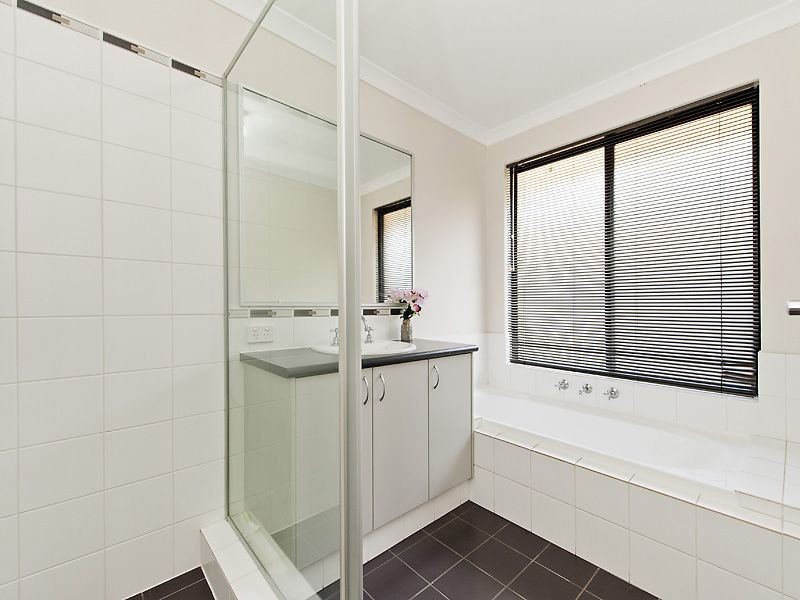 1 Farnell Lane, Aveley WA 6069