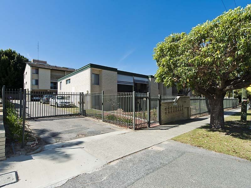 4/72 King George Street, Victoria Park WA 6100
