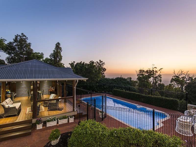 41 Brine Road, Kalamunda WA 6076