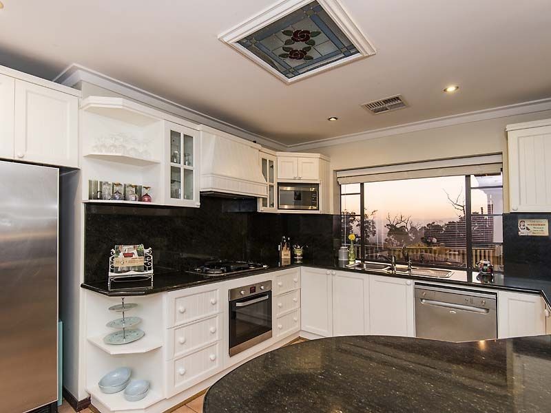 41 Brine Road, Kalamunda WA 6076