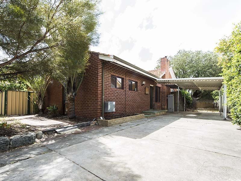 11 Holford Way, Wilson WA 6107