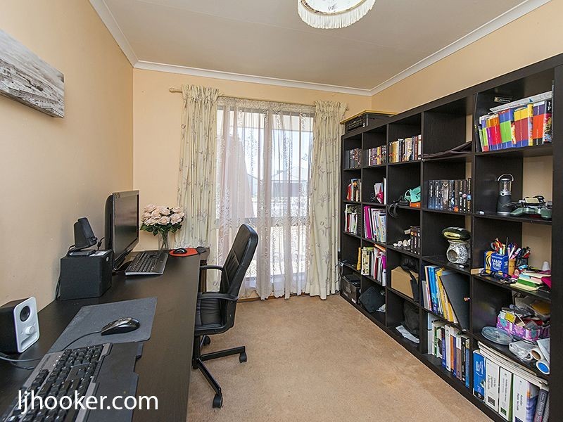 62 Murdoch Road, Thornlie WA 6108