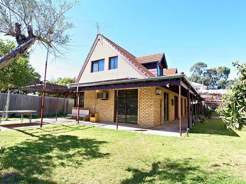 20A Merton Street, Victoria Park WA 6100