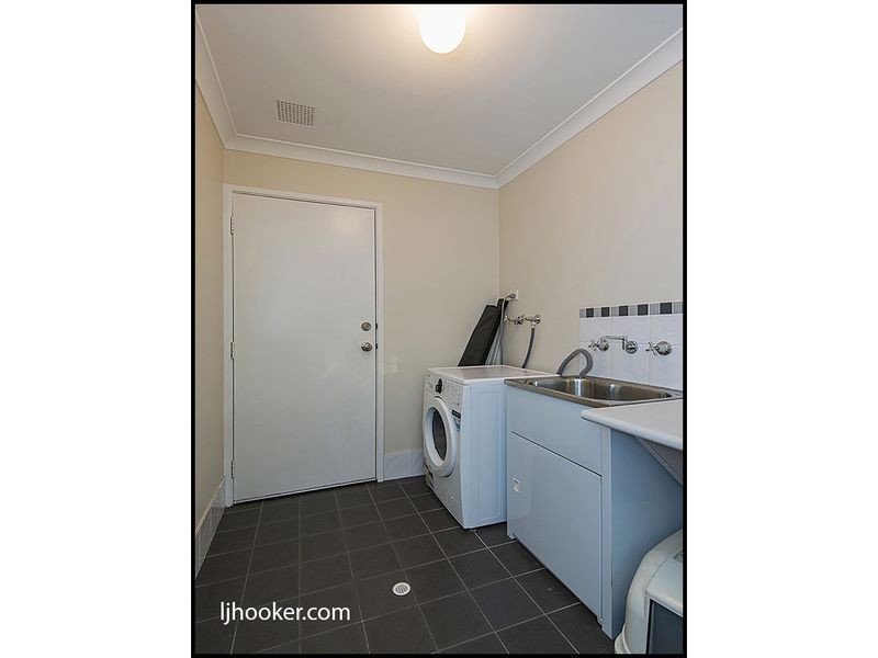 12 Petersfield Lane, Wellard WA 6170