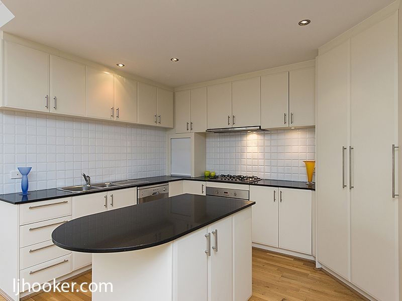 94 Sunbury Road, Victoria Park WA 6100